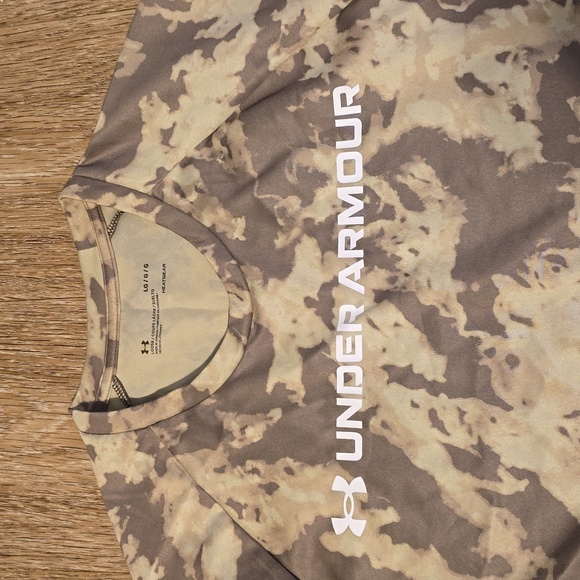Mens Under Armour UA Tech ABC Camo Shirt. - Picture 5 of 6